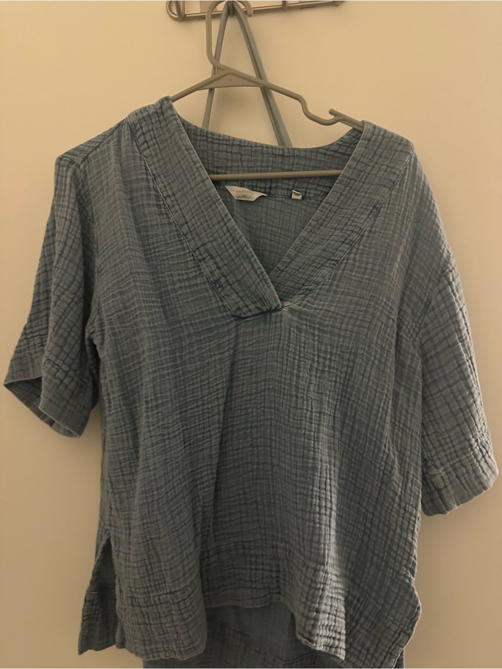 Faherty Blue Cotton Gauze V-Neck Women's Top
